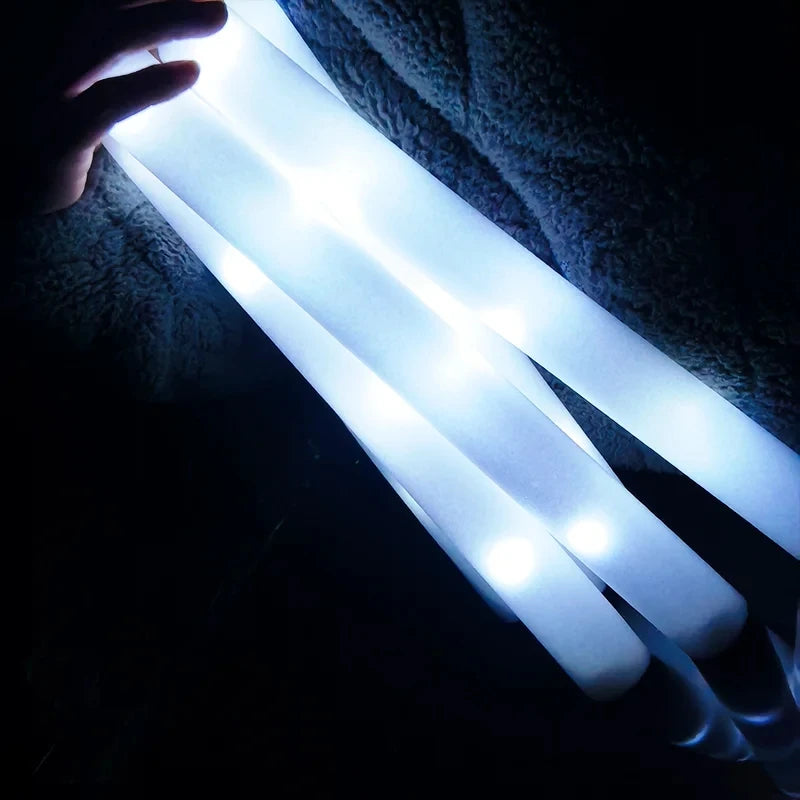 30Pcs LED Foam Sticks White Light Glow Sticks Glow Cheer Batons Flashing Effect Glow in the Dark Wedding Party Supply 3 Flashing